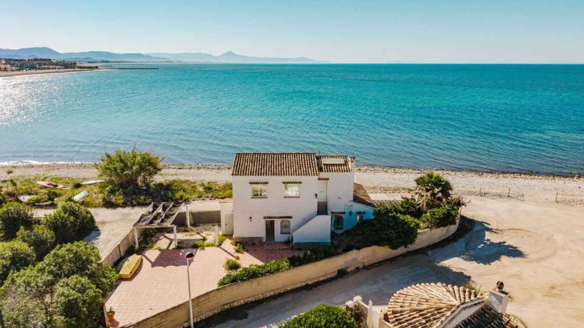 Propiedades en venta y alquiler en España photo 1