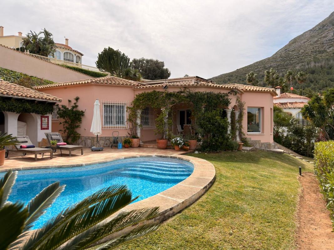 Propiedades en venta y alquiler en España photo 2