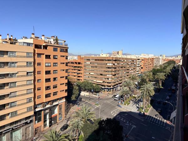 Sprzedaż mieszkania w Piso en Ensanche-Diputación, Alicante / Alacant, Alicante / Alacant
photo 1
