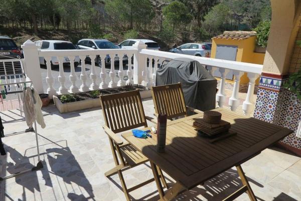 Chalet adosado en Pueblo Acantilado - Lanuza, El Campello thumbnail 2