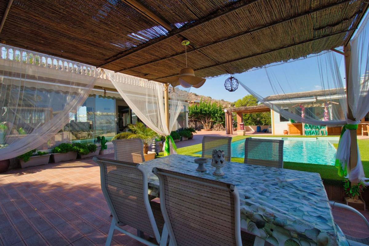 Properties for sale and rent in Spain photo 4