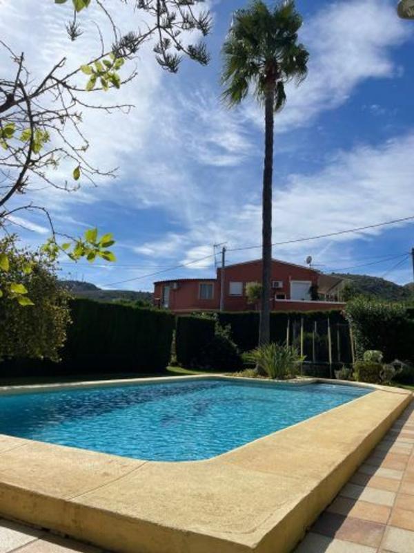 Properties for sale and rent in Spain photo 3