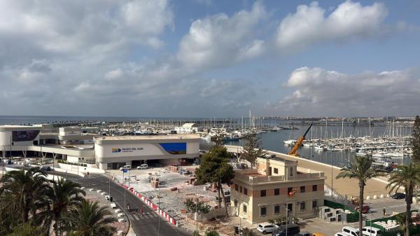 Venta de piso en Piso en Capdepont, 1, Centro - Muelle Pesquero, Torrevieja, Torrevieja
 photo 1