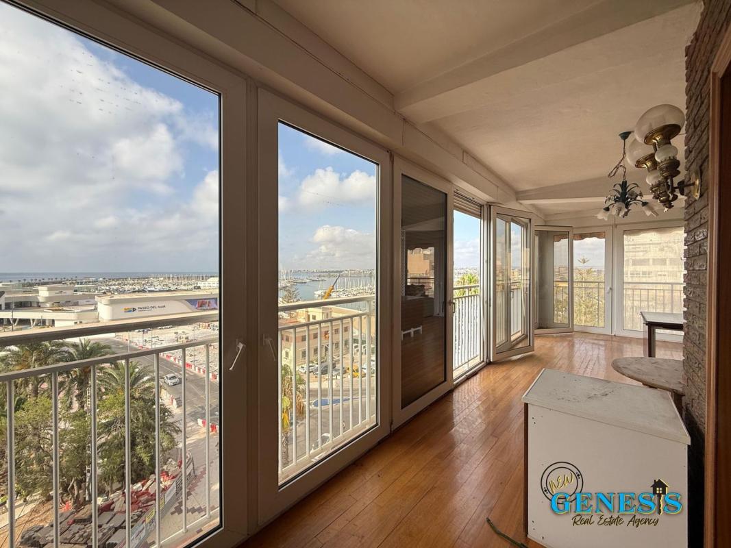 Venta de piso en Piso en Capdepont, 1, Centro - Muelle Pesquero, Torrevieja, Torrevieja
photo 2