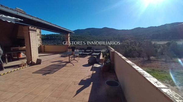 Chalet independiente en venta en Casa o chalet en Barri Batoi - Sargento - Baradello, Alcoy / Alcoi, Alcoy / Alcoi
photo 1