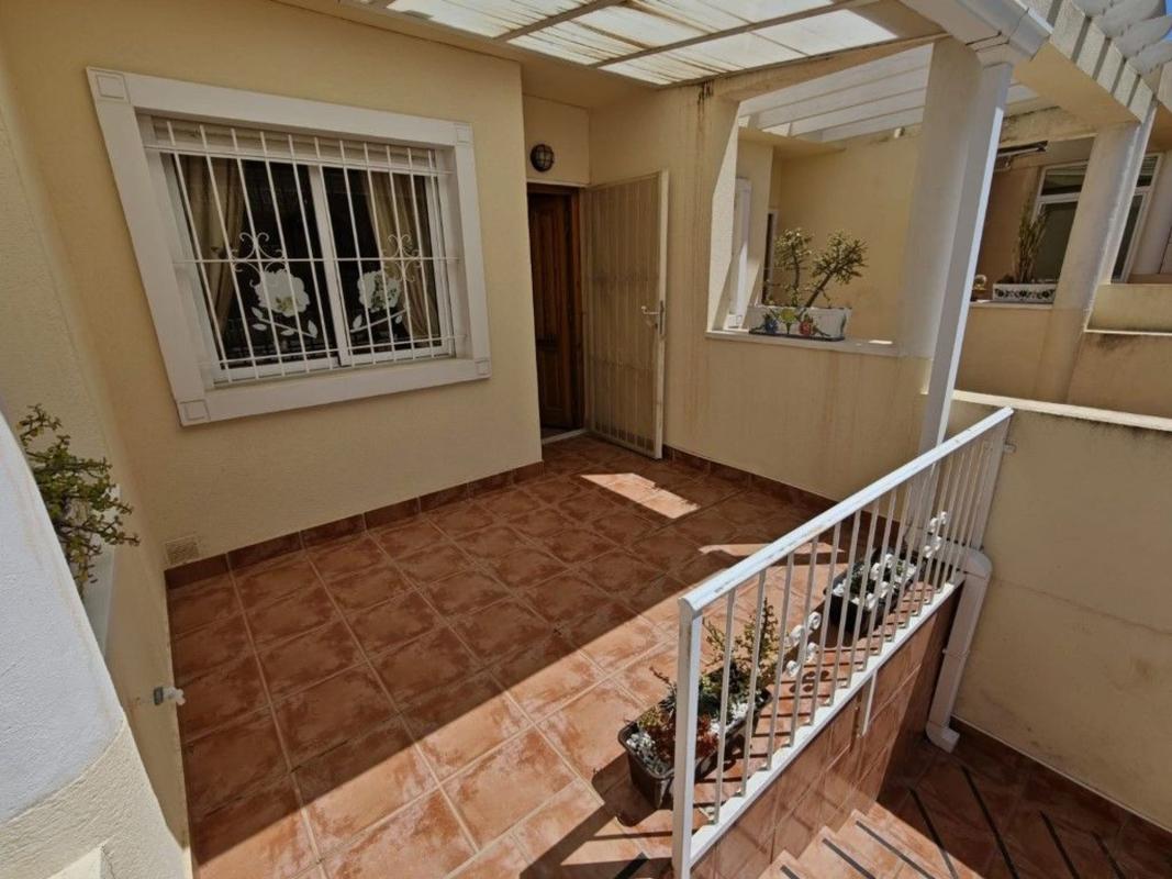 Продажа дуплекса на Dúplex en Calle la Serviola, Urbanizaciones, Guardamar del Segura, Гуардамар-дель-Сегура photo 5