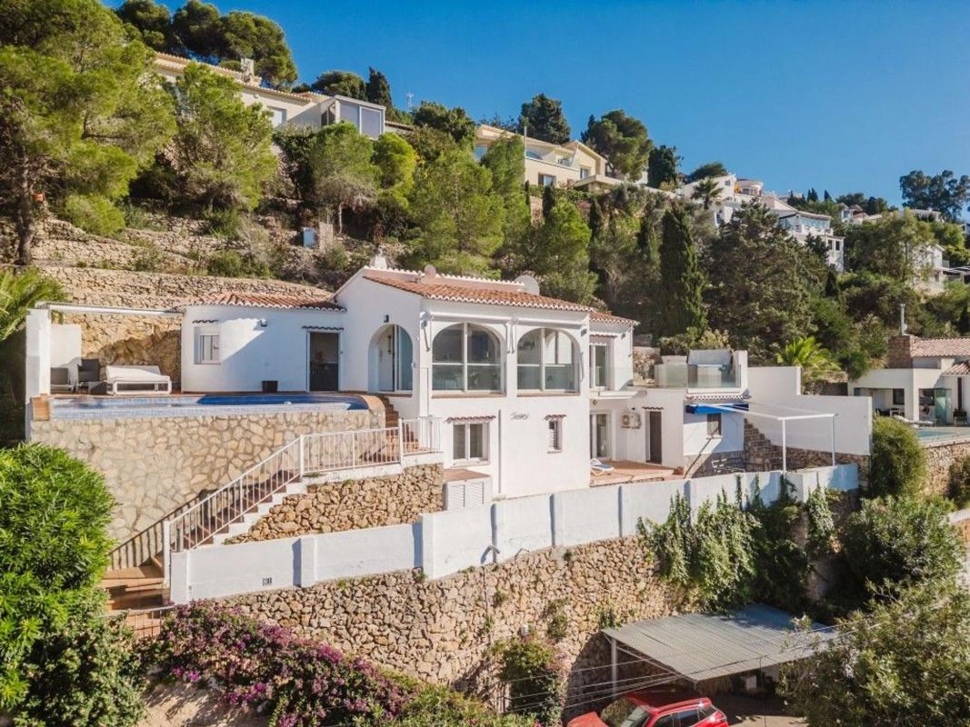 Properties for sale and rent in Spain photo 1