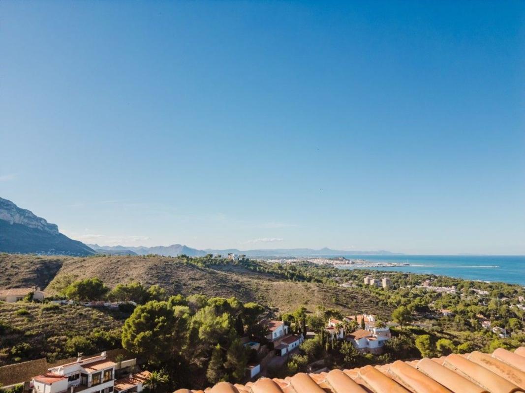 Properties for sale and rent in Spain photo 5