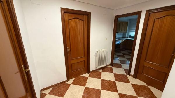 Sale of flat in Piso en Barri Santa Rosa, Alcoy / Alcoi, Alcoy
photo 1