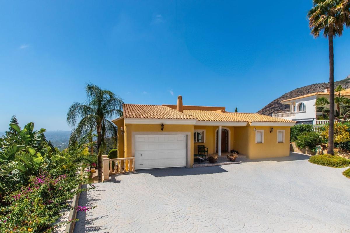Properties for sale and rent in Spain photo 1