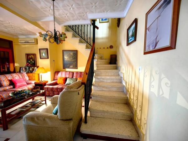 Chalet adosado en Calle de Sandunga, 42, El Puerto, Denia thumbnail 3