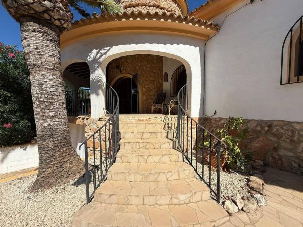 Частный шале на продаже в Casa o chalet en Cometa-Carrió, Calpe, Кальпе thumbnail 3
