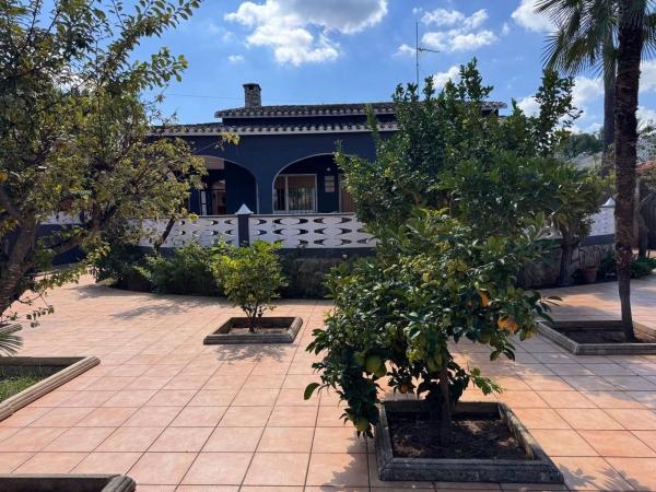 Casa o chalet independiente en Calle De las Marines a Dénia, Devesses - Monte Pego, Denia thumbnail 2