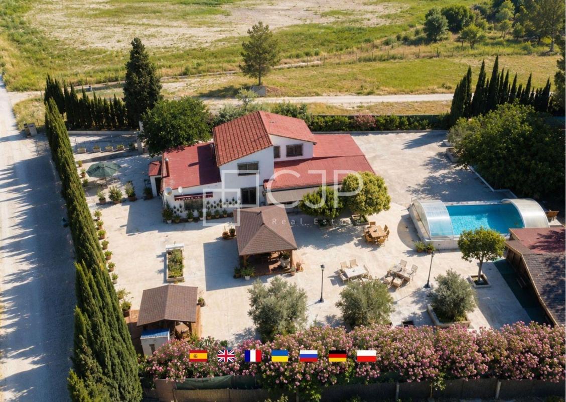 Properties for sale and rent in Spain photo 1