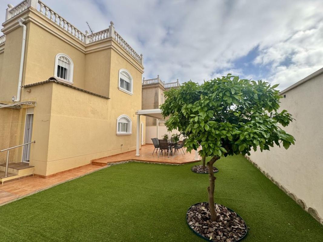 Propiedades en venta y alquiler en España photo 2