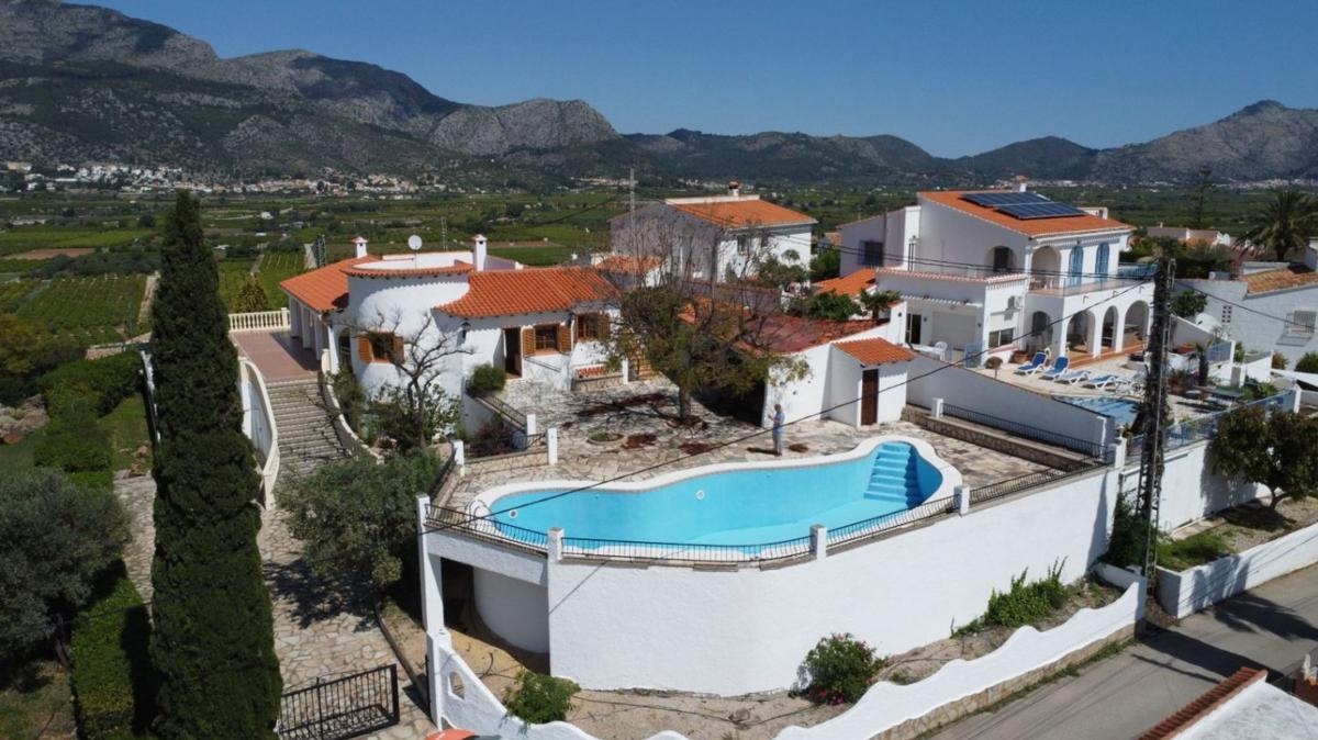 Sprzedaż niezależnego domku jednorodzinnego w Casa o chalet en Orba, Orba photo 1