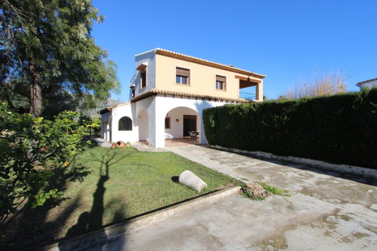 Sale of independent chalet in Casa o chalet en Orba, Orba
photo 5