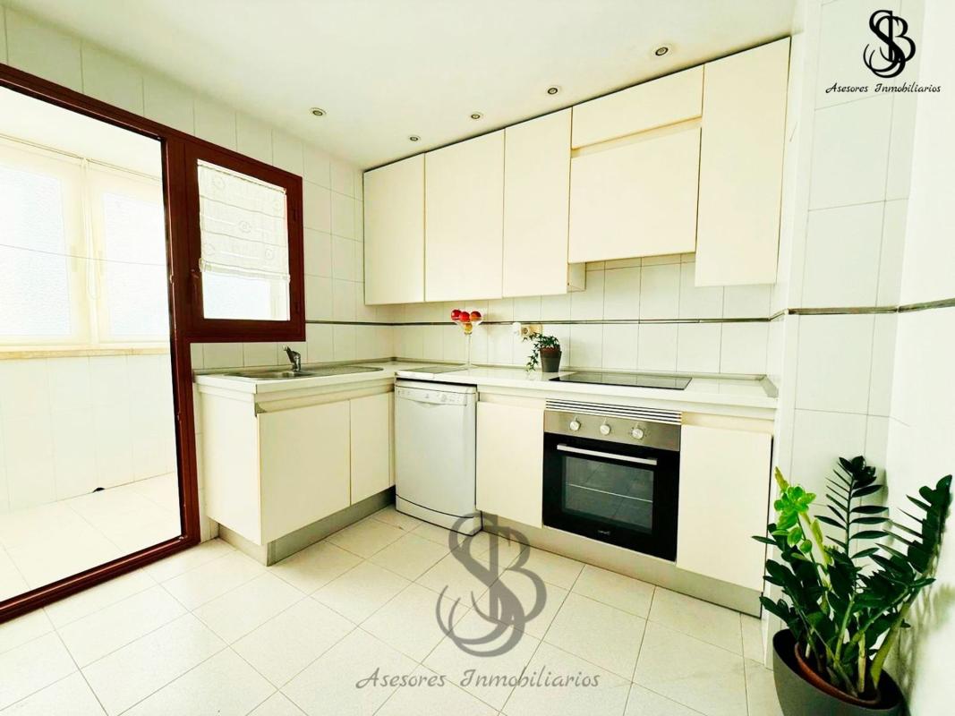 Продажа квартиры на Piso en Avenida Oscar Espla, Ensanche-Diputación, Alicante / Alacant, Аликанте / Алакант
photo 4