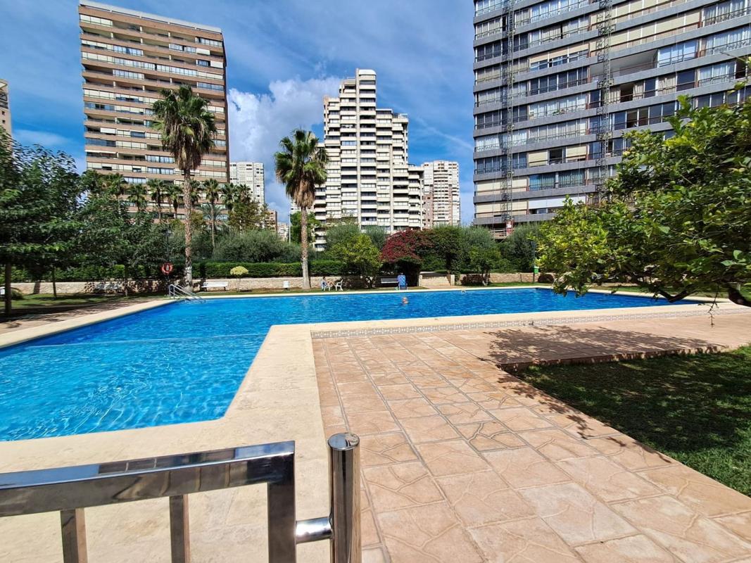 Продажа квартиры на Piso en Calle Ibiza, Pueblo Levante, Benidorm, Бенидорм
photo 1