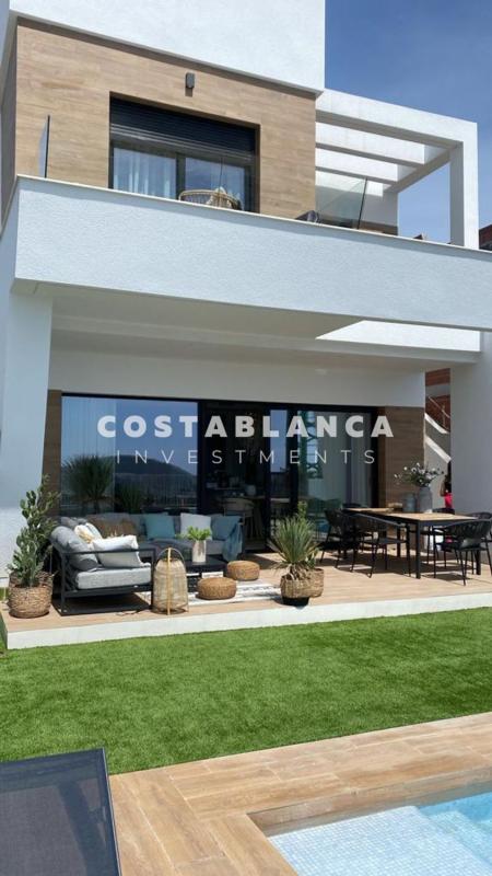 Venta de chalet independiente en Casa o chalet en Calle de Puerto Rico, Balcón de Finestrat-Terra Marina, Finestrat, Finestrat
photo 1
