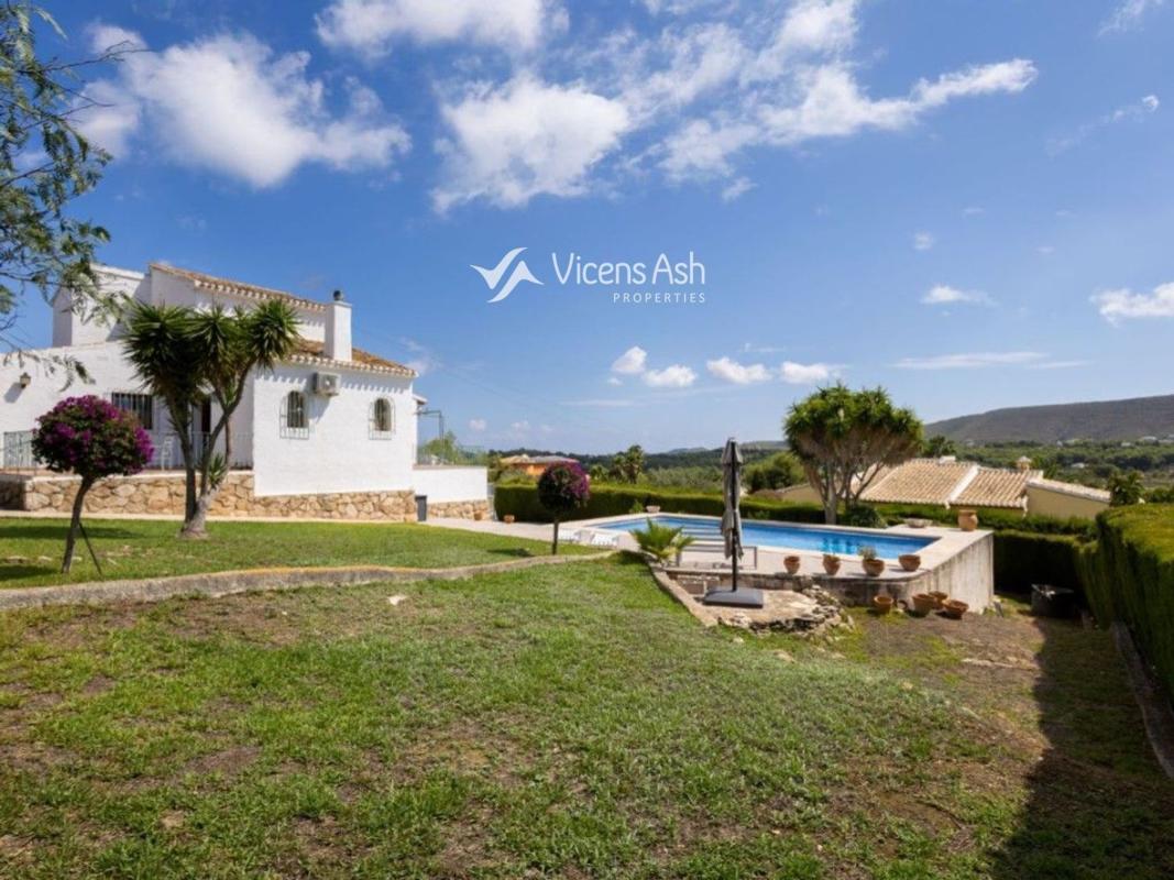 Properties for sale and rent in Spain photo 2
