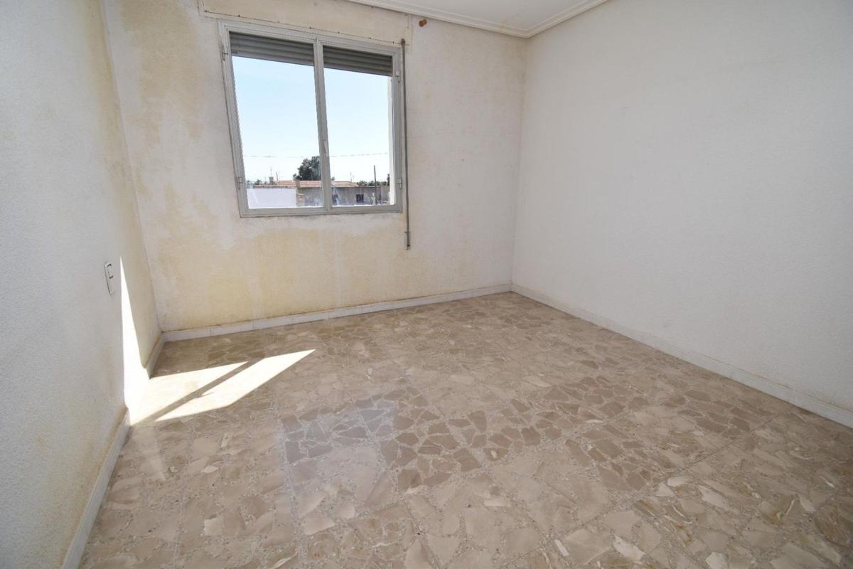 Properties for sale and rent in Spain photo 5