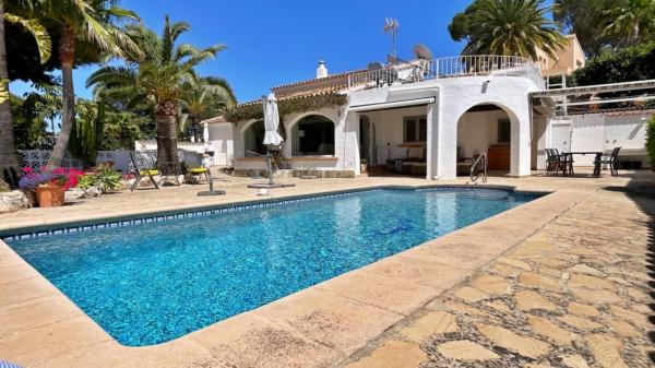 Independent chalet for sale in Casa o chalet en Moravit-Cap Blanc, Moraira, Moraira
photo 1