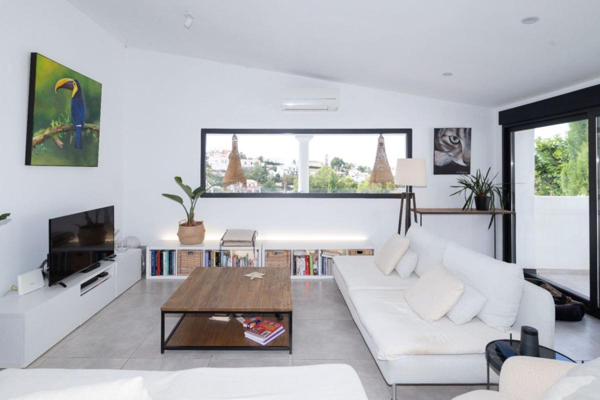 Properties for sale and rent in Spain photo 4