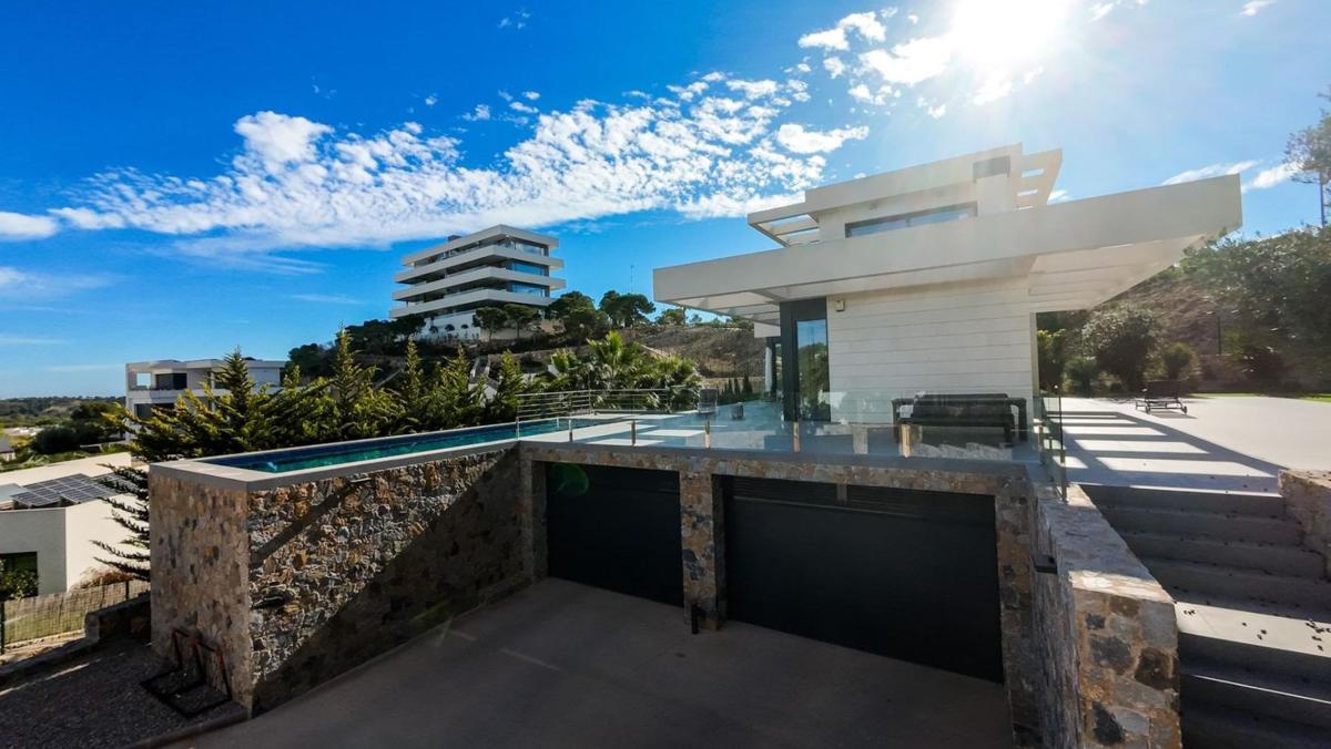 Sprzedaż niezależnego domku jednorodzinnego w Casa o chalet en Las Colinas Golf, Orihuela, Orihuela photo 5