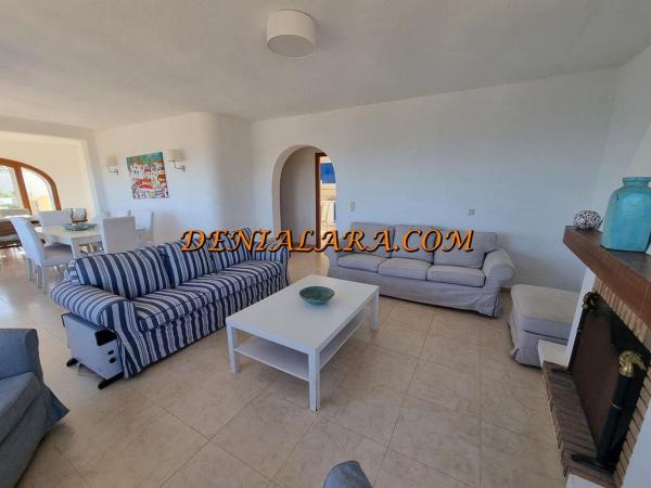 Частный шале на продаже в  Casa o chalet en Cumbre del Sol, Benitachell, Бенитачель photo 4