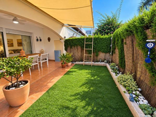 Chalet adosado en Calle Mar Càspia, 36, El Palmar-Los Molinos, Denia photo 1
