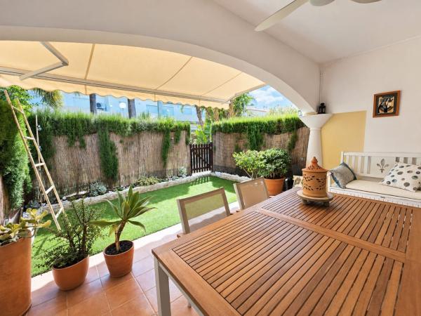 Chalet adosado en Calle Mar Càspia, 36, El Palmar-Los Molinos, Denia thumbnail 2