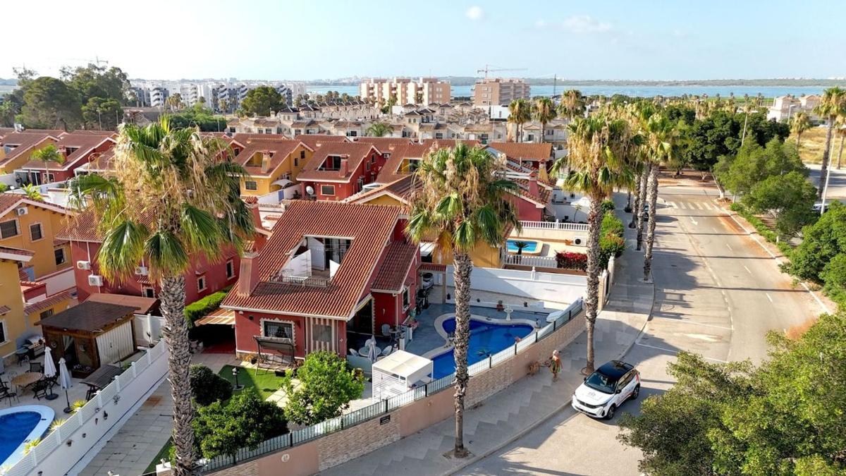 Properties for sale and rent in Spain photo 1