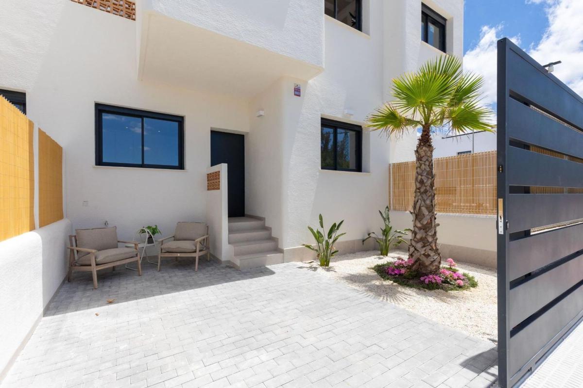 Sale of apartment in Piso en Calle Manuel Castello Rizo, Dolores, Dolores
photo 1
