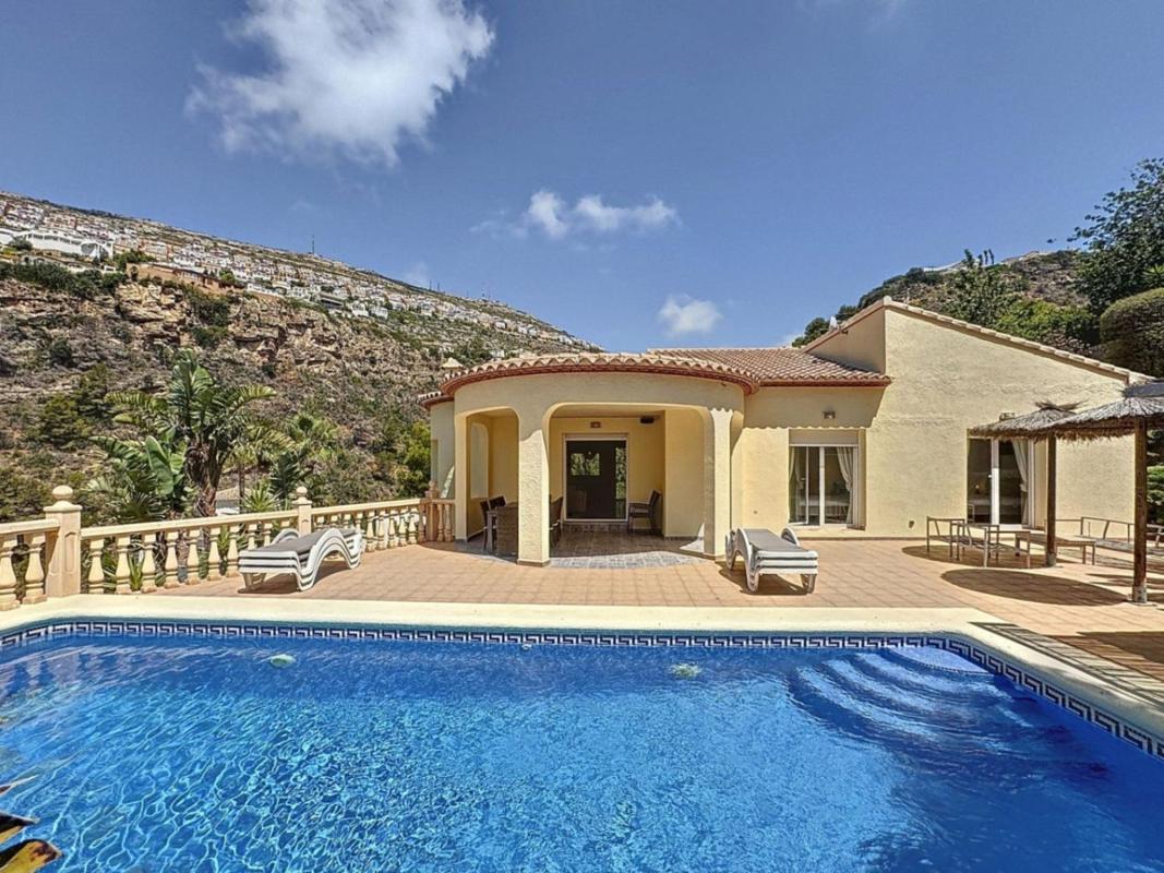 Продажа отдельного шале в Casa o chalet en Zona Encinas, 128, Cumbre del Sol, Benitachell, Бенитачель photo 1