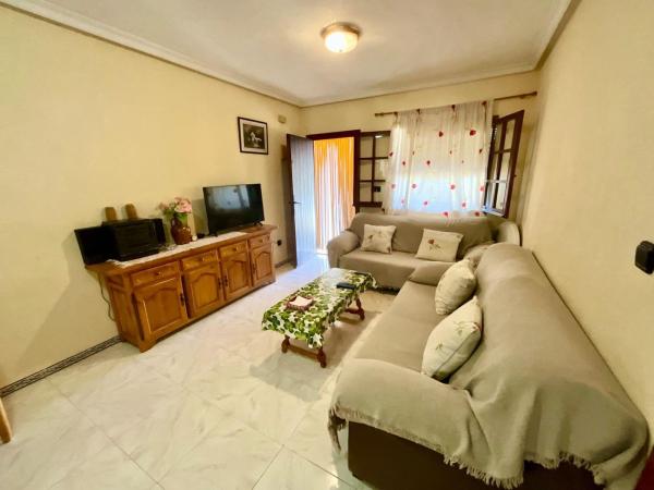 Casa o chalet independiente en Calle Cibeles, 12, Torreblanca, Torrevieja thumbnail 2
