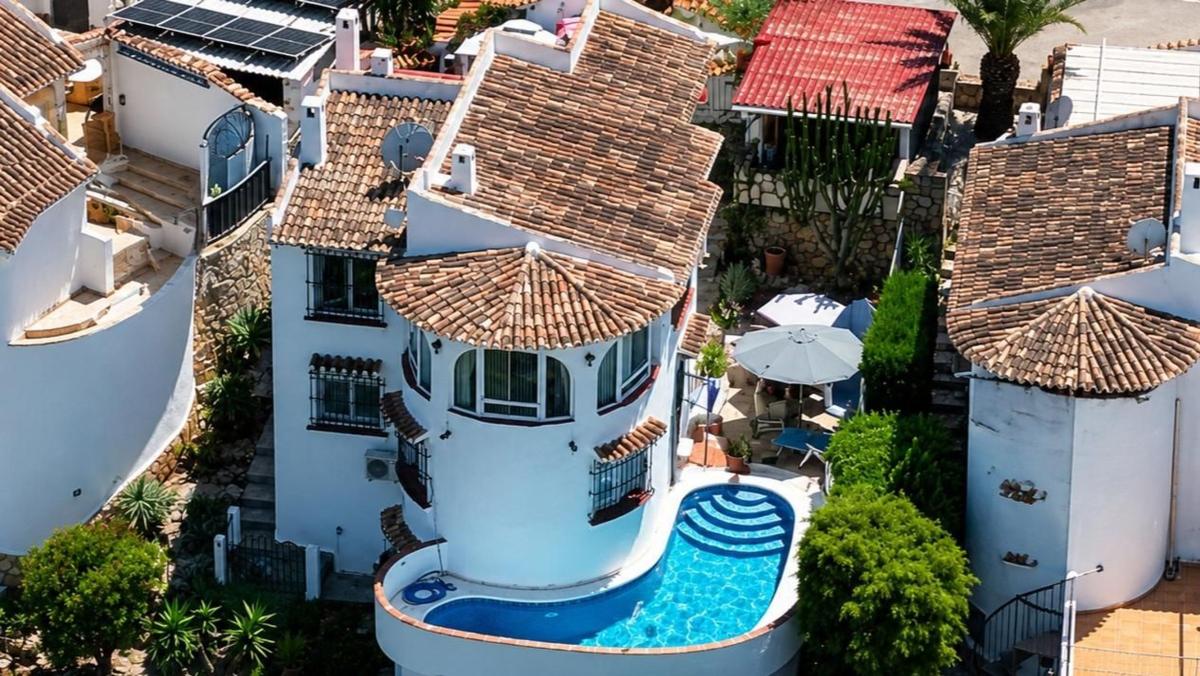 Sale of independent chalet in Casa o chalet en Devesses - Monte Pego, Denia, Denia
photo 1