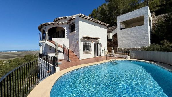Chalet independiente en venta en Casa o chalet en Pego, Pego
thumbnail 3