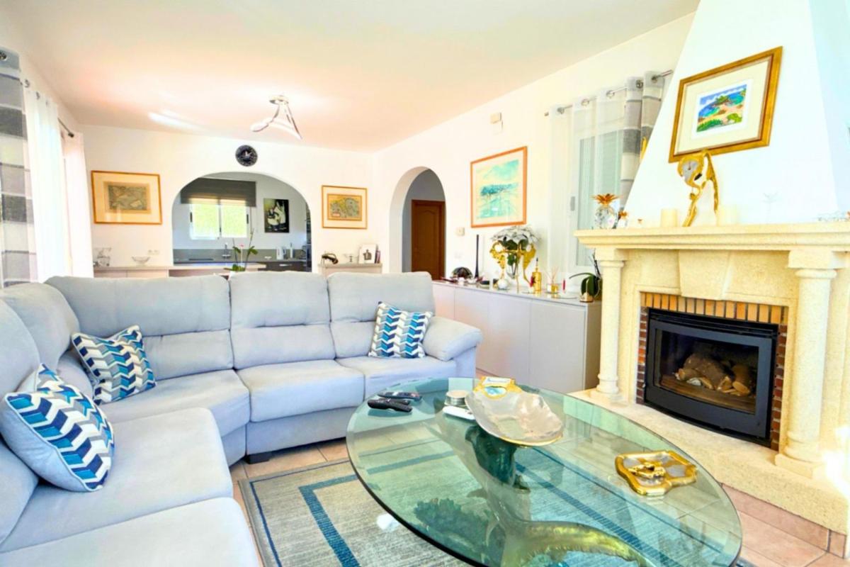 Sale of independent chalet in Casa o chalet en Cala Advocat - Baladrar, Benissa, Benissa
 photo 4