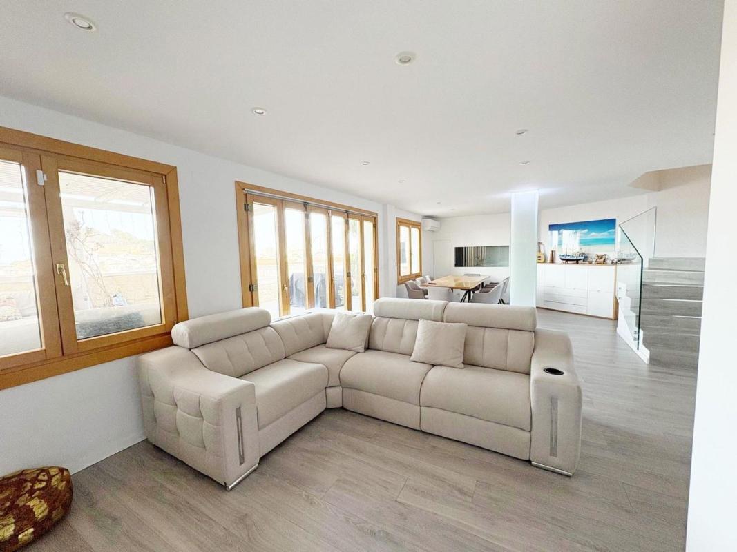 Продажа дуплекса на Dúplex en Centro Urbano, Denia, Дения photo 2