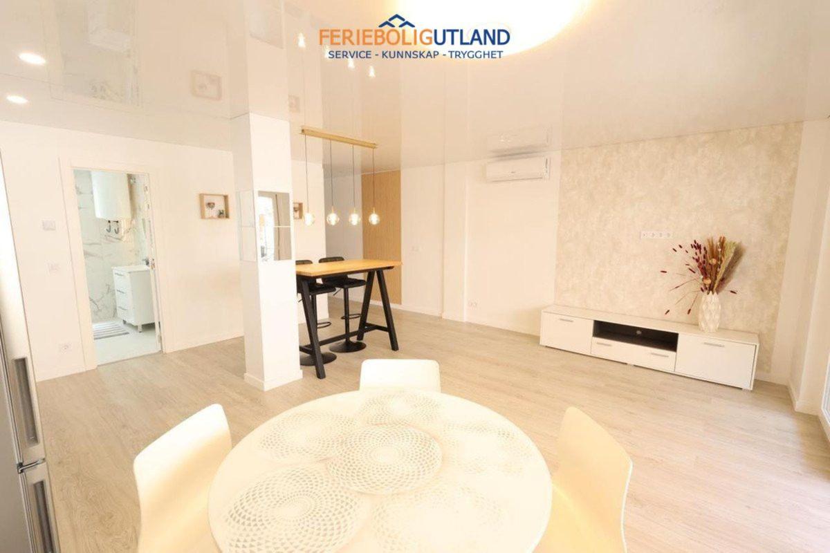 Sale of apartment in Piso en Calle San Miguel de Salinas, El Acequión, Torrevieja, Torrevieja
photo 5