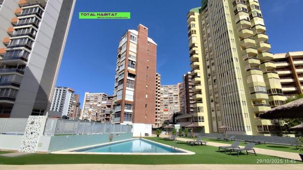 Venta de piso en Piso en Avenida del Mediterráneo, Playa de Levante, Benidorm, Benidorm
photo 1