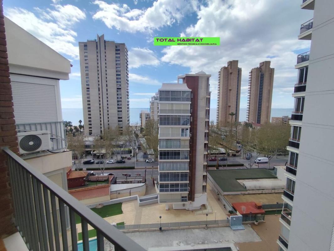 Продажа квартиры на Piso en Avenida del Mediterráneo, Playa de Levante, Benidorm, Бенидорм
photo 2