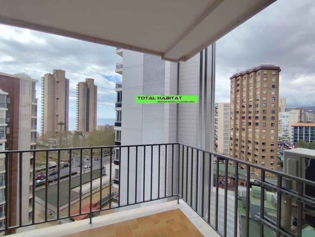 Продажа квартиры на Piso en Avenida del Mediterráneo, Playa de Levante, Benidorm, Бенидорм
photo 4