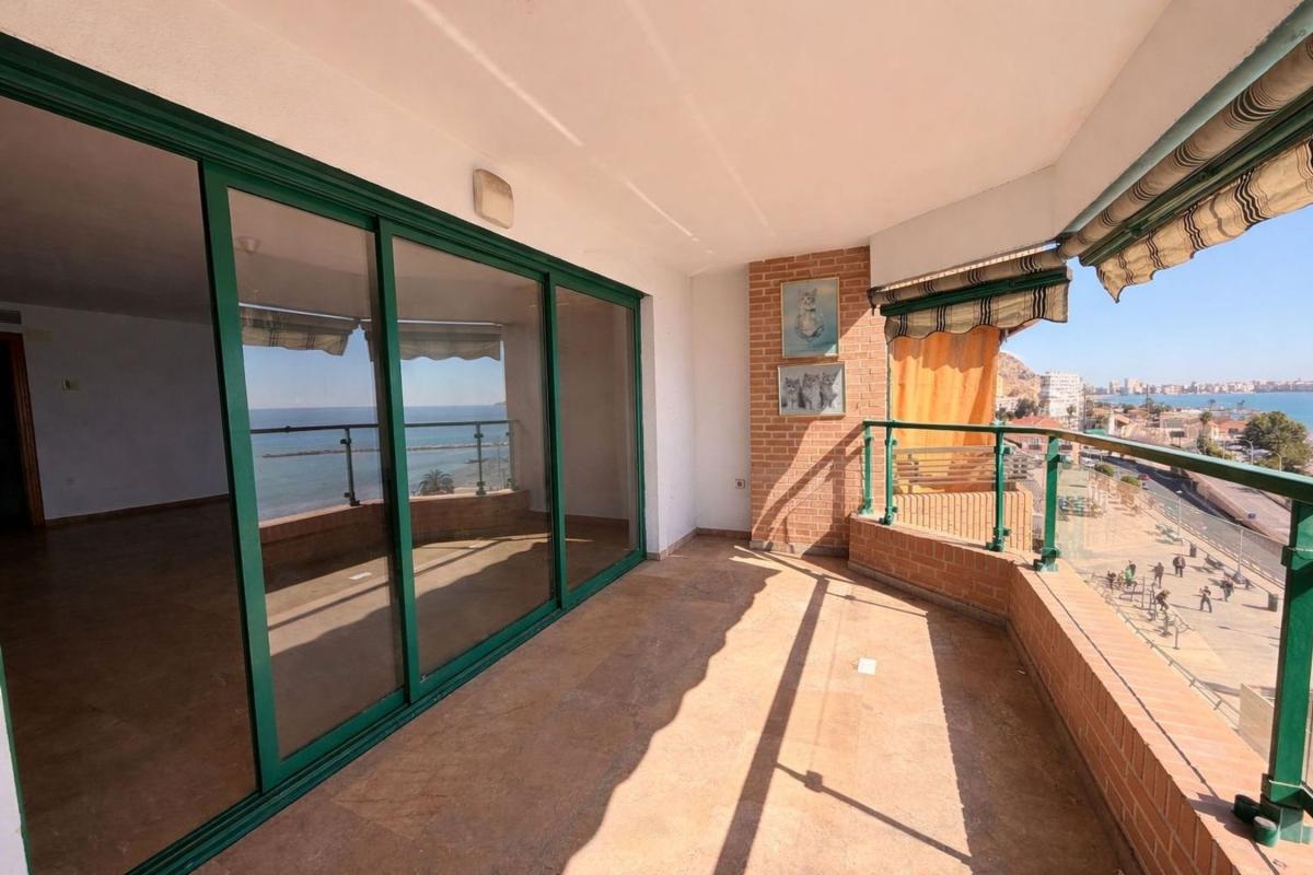 Sale of apartment in Piso en Calle de la Virgen del Socorro, Raval Roig-Virgen del Socorro, Alicante / Alacant, Alicante
photo 4