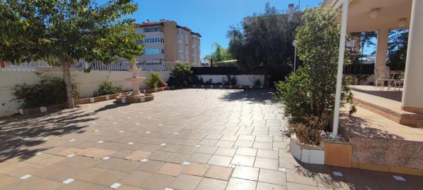 Casa o chalet independiente en Ciudad Jardín, Elche / Elx photo 2
