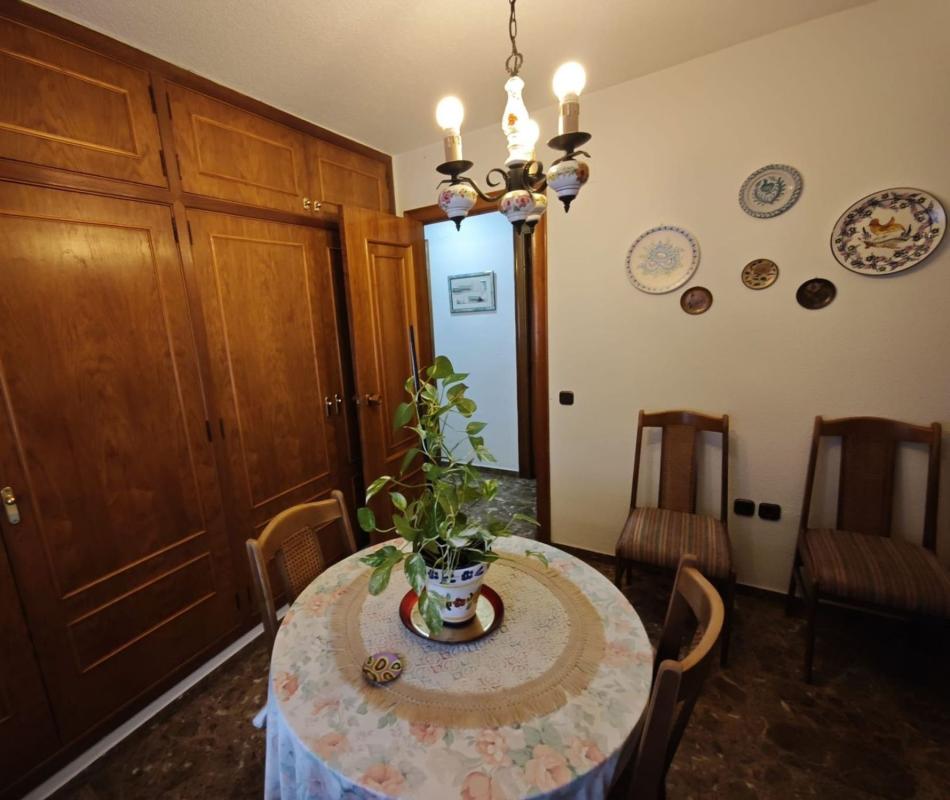 Venta de piso en Piso en Benalúa, Alicante / Alacant, Alicante / Alacant
photo 2