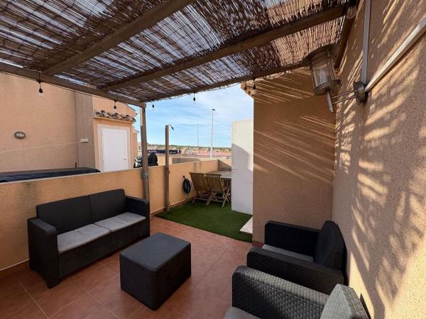 Chalet adosado en Avenida D'Escandinàvia, Monte Faro-Altomar, Gran Alacant photo 4