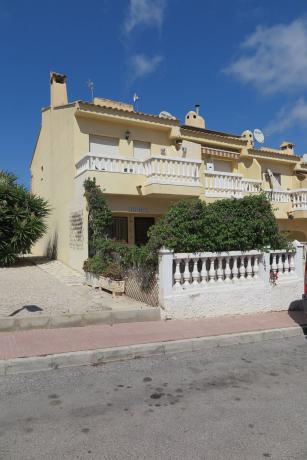 Chalet adosado en Pueblo Acantilado - Lanuza, El Campello thumbnail 2
