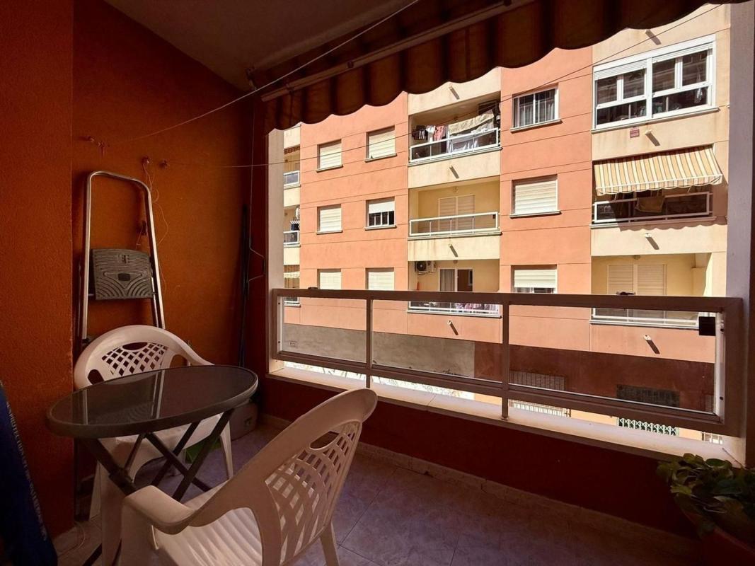Продажа квартиры на Piso en Avenida Habaneras - Curva de Palangre, Torrevieja, Торревьеха
photo 3